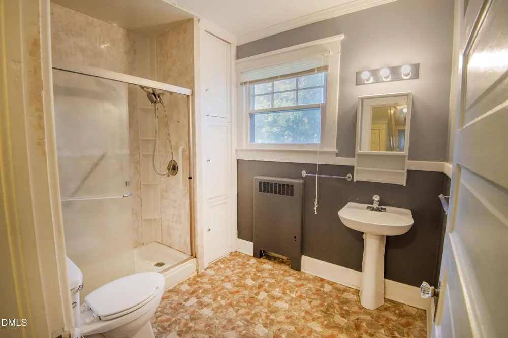 204 E Baker Street Tarboro, NC 27886