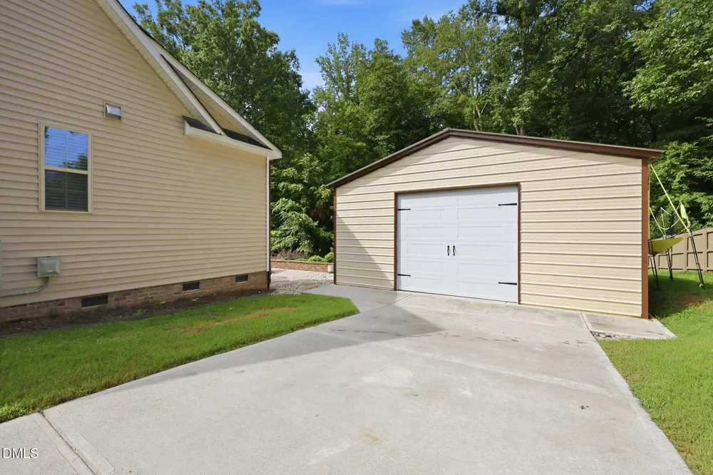 1096 Buggy Lane Stem, NC 27581
