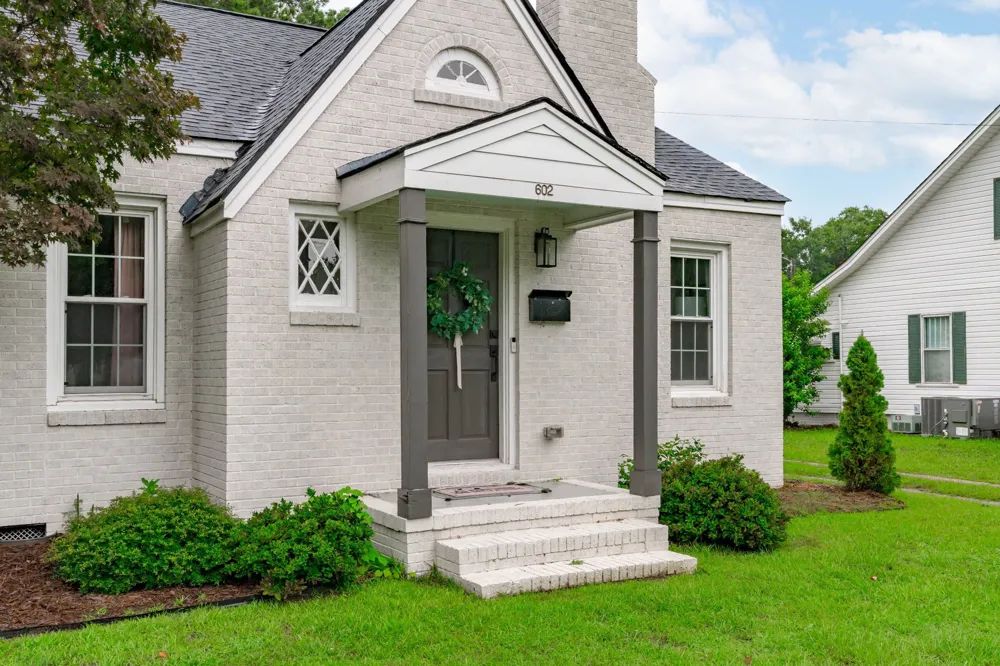 602 W Main Street Benson, NC 27504