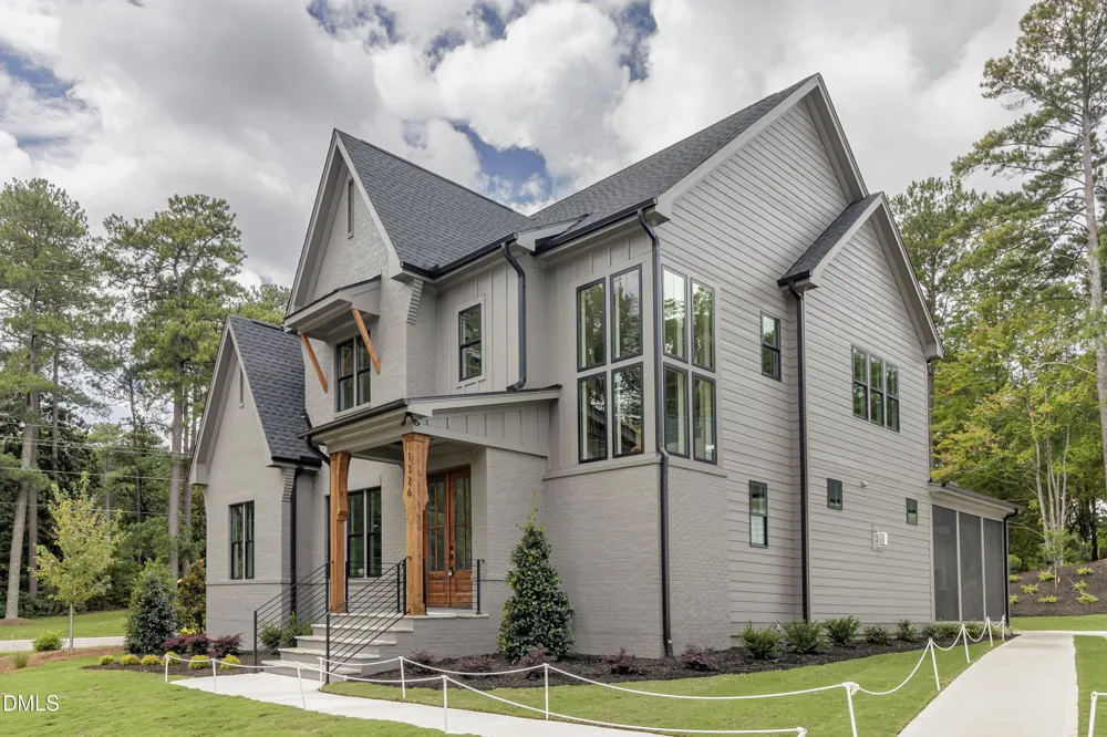 609 Salem Street Apex, NC 27502
