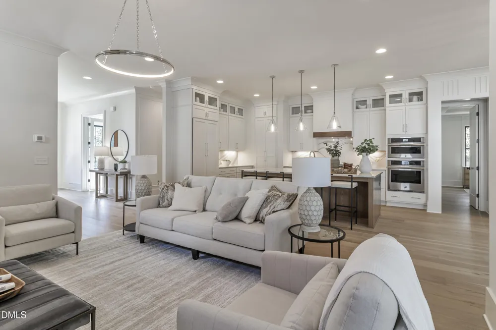 609 Salem Street Apex, NC 27502