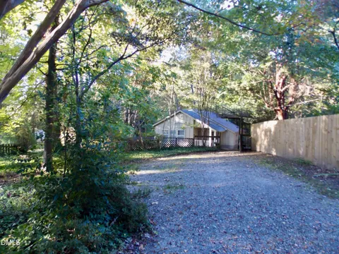 1421-a Lynn Road