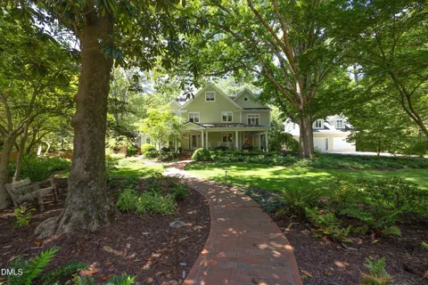 908 Greenwood Road
