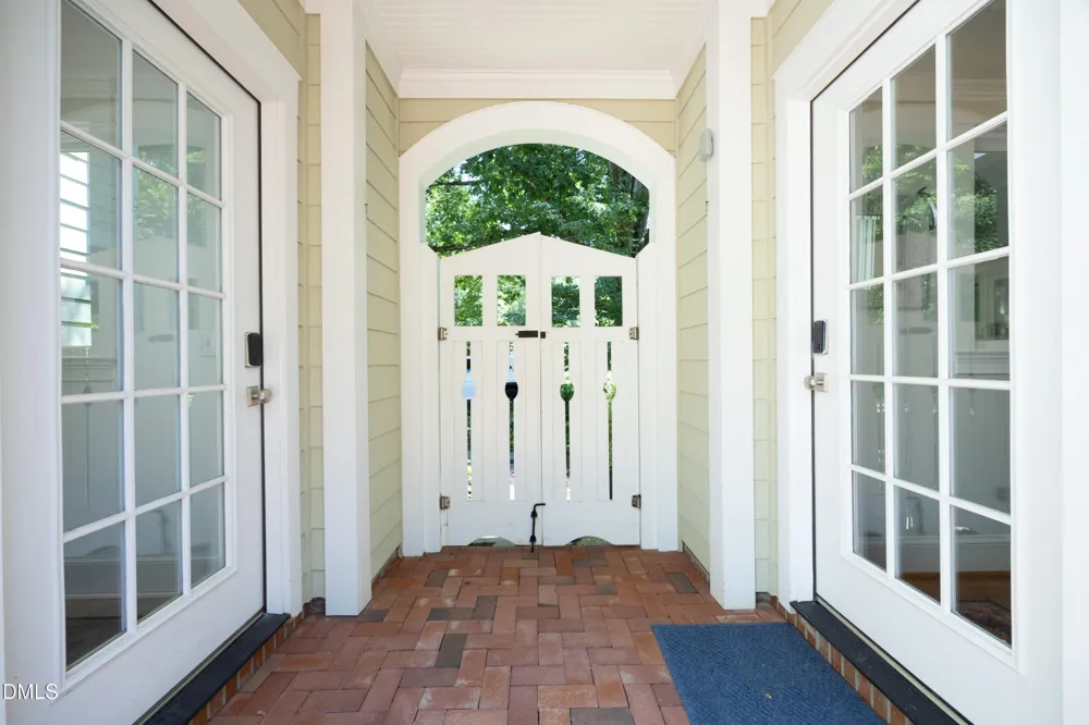 908 Greenwood Road Chapel Hill, NC 27514