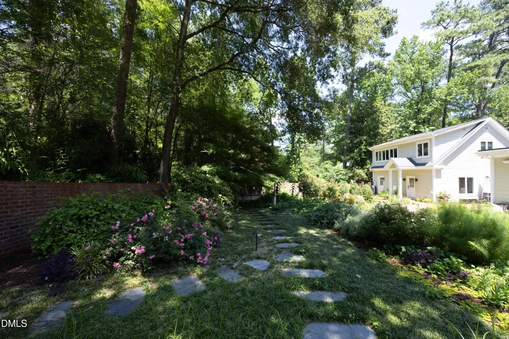 908 Greenwood Road Chapel Hill, NC 27514