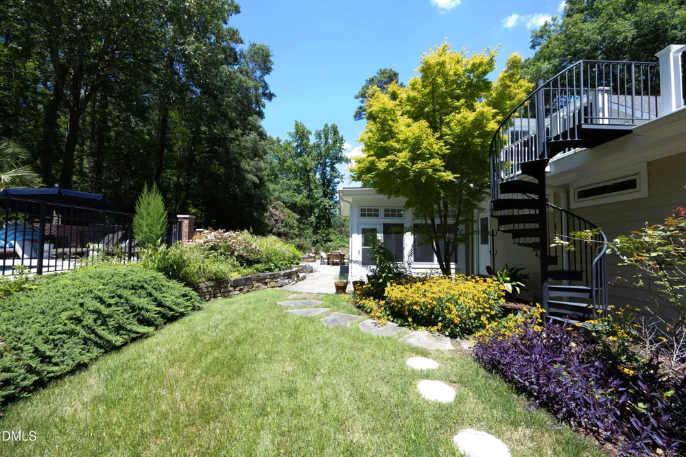 908 Greenwood Road Chapel Hill, NC 27514