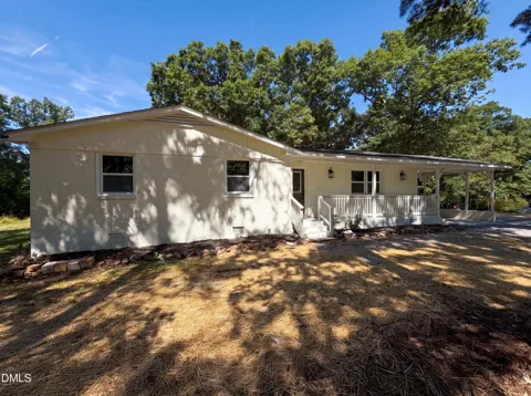 2219 Valley Road