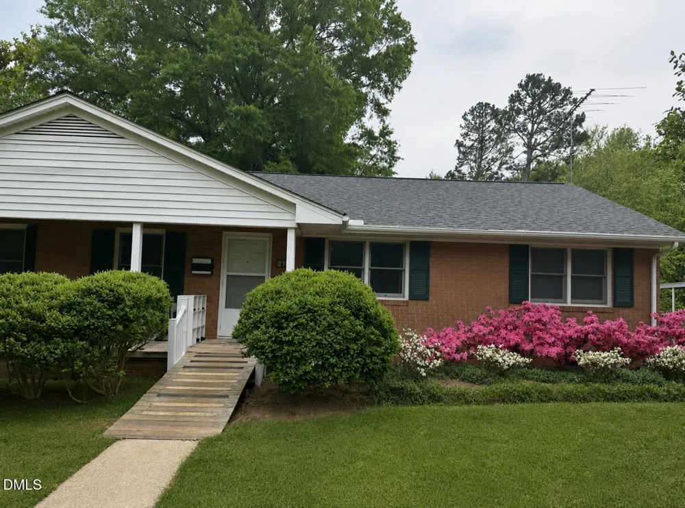 215 Bidney Drive Burlington, NC 27215