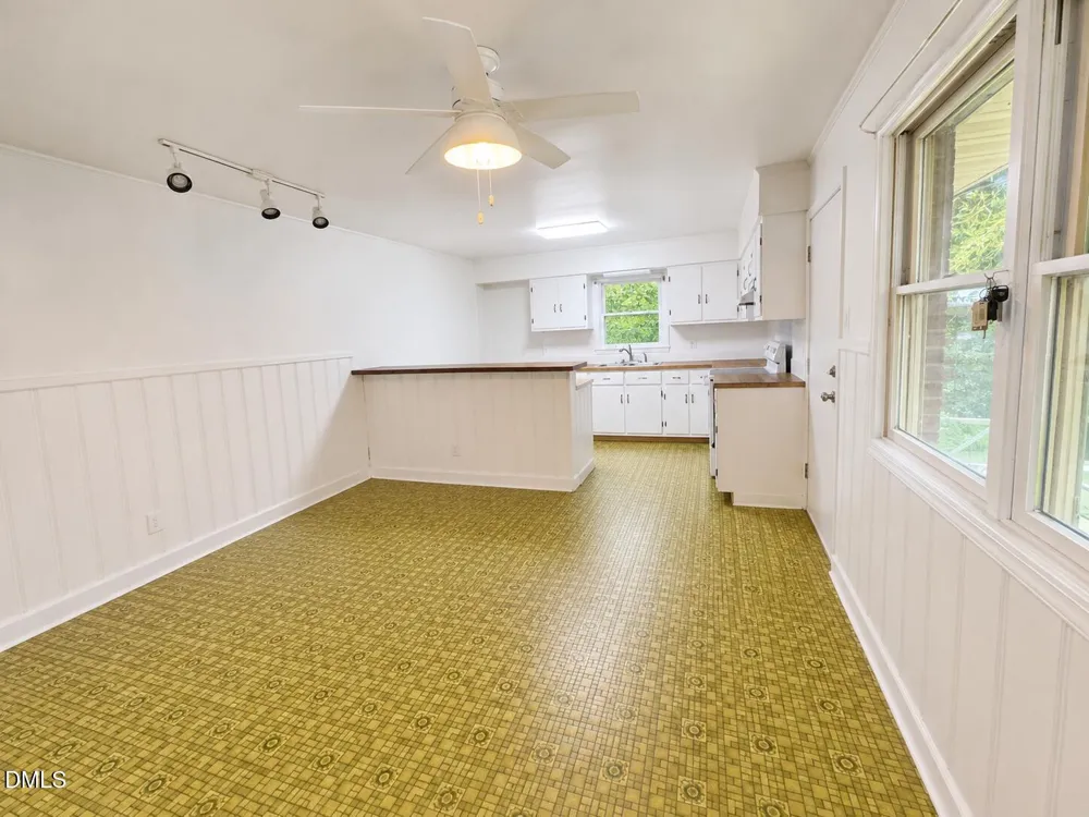 215 Bidney Drive Burlington, NC 27215