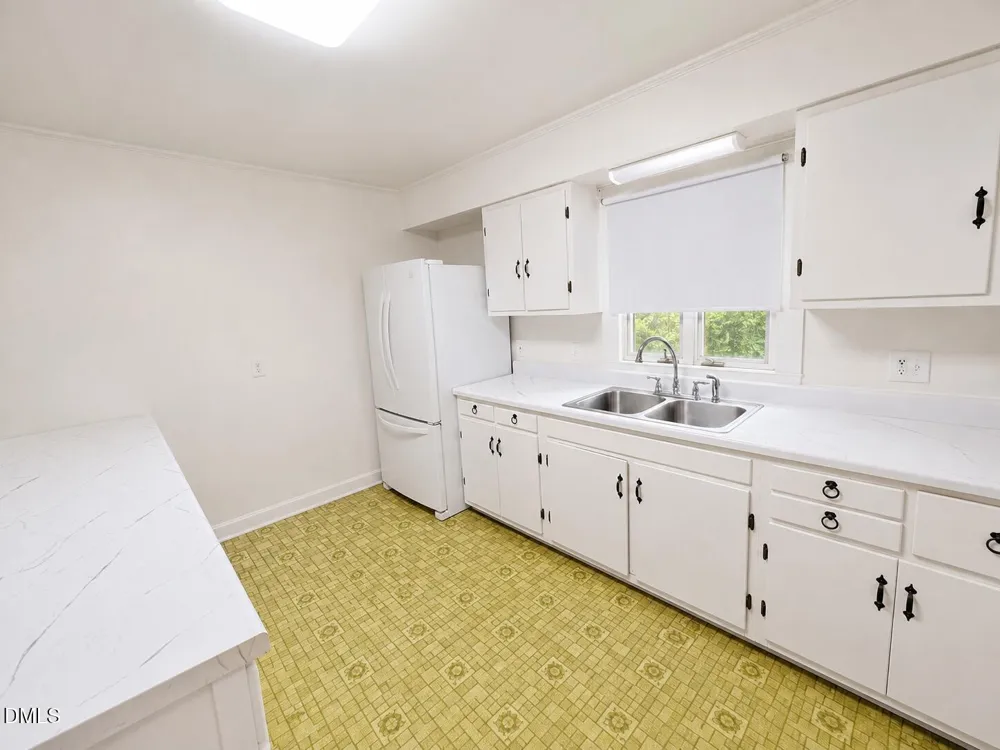 215 Bidney Drive Burlington, NC 27215