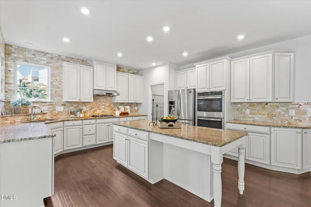 2812 Clifton Oaks Drive New Hill, NC 27562