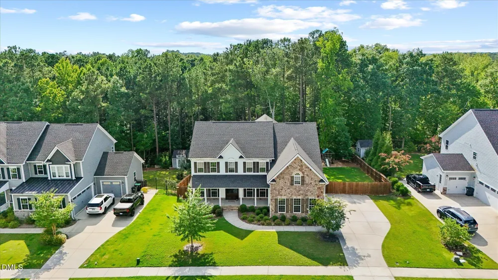 2812 Clifton Oaks Drive New Hill, NC 27562