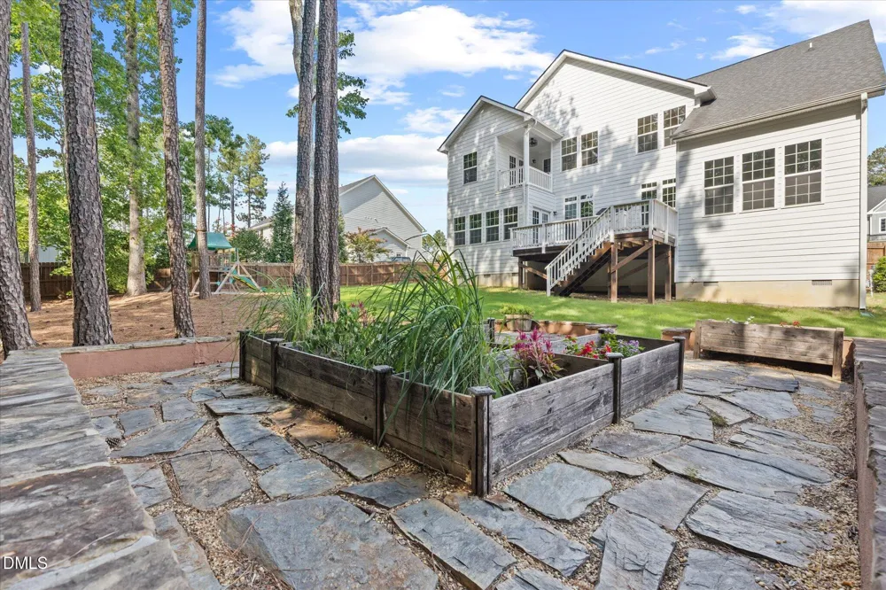 2812 Clifton Oaks Drive New Hill, NC 27562