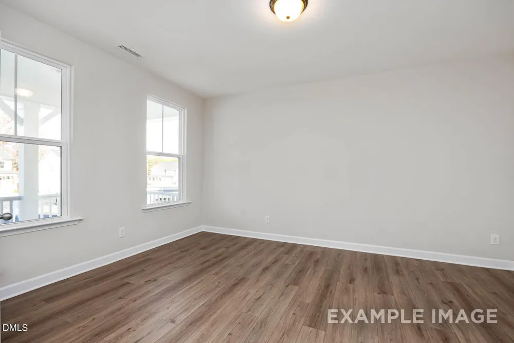 559 Whinfield Place Aberdeen, NC 28315