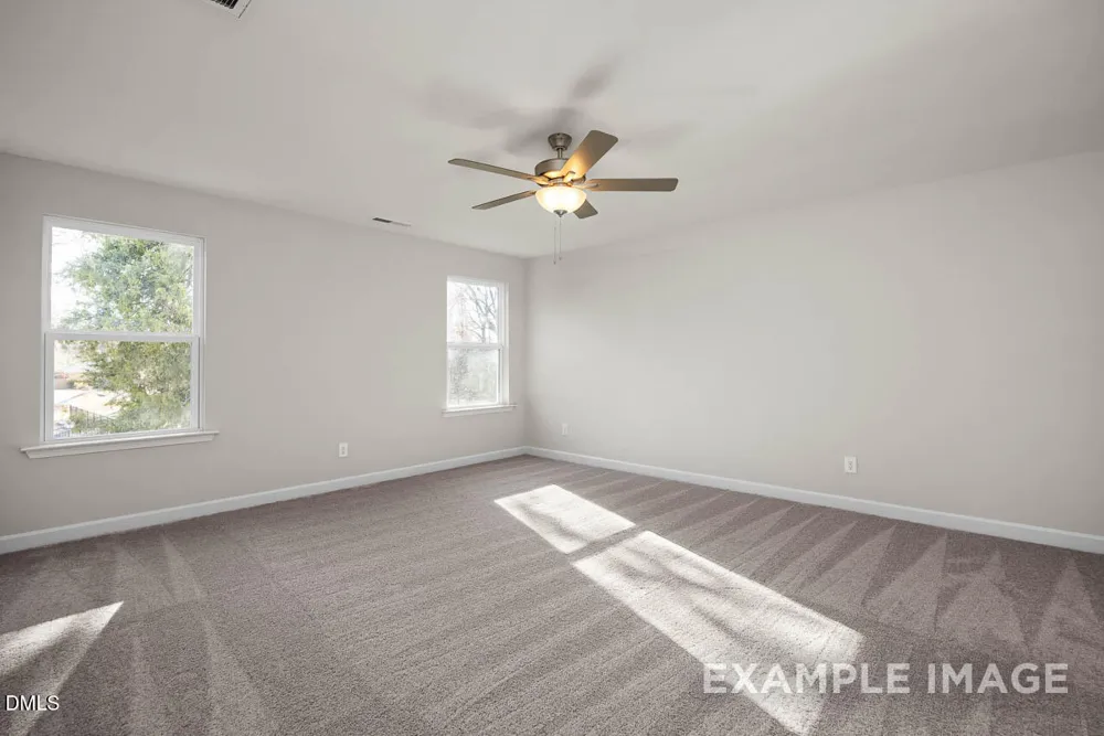 559 Whinfield Place Aberdeen, NC 28315