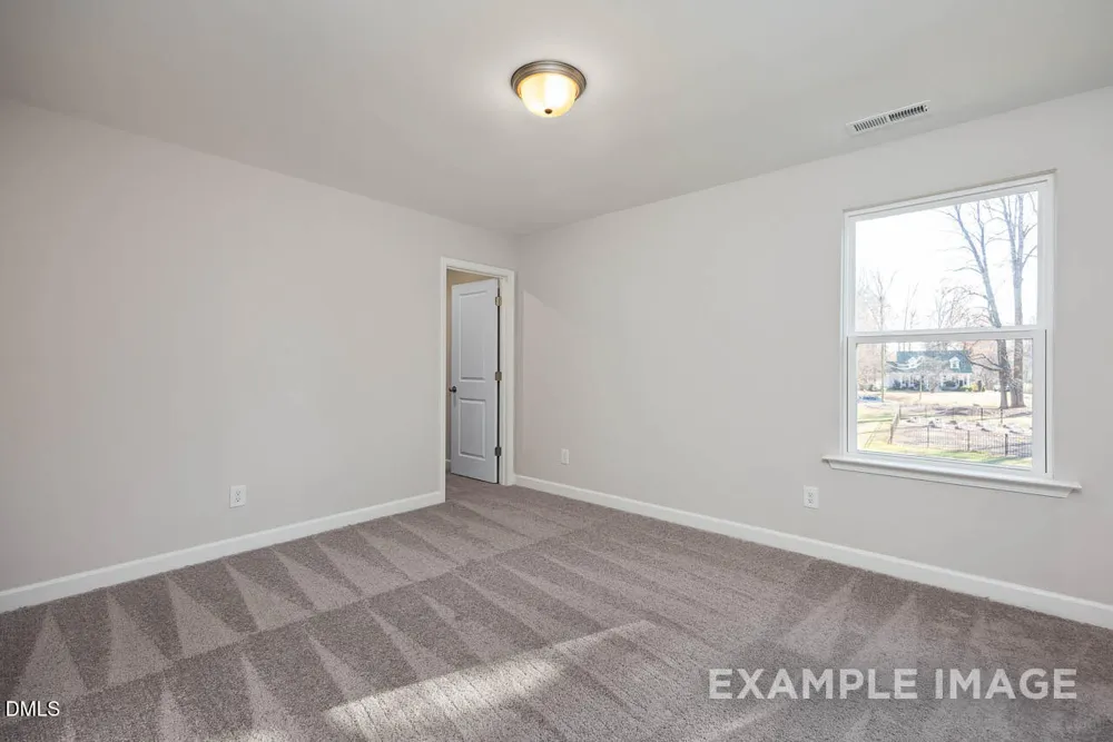 559 Whinfield Place Aberdeen, NC 28315