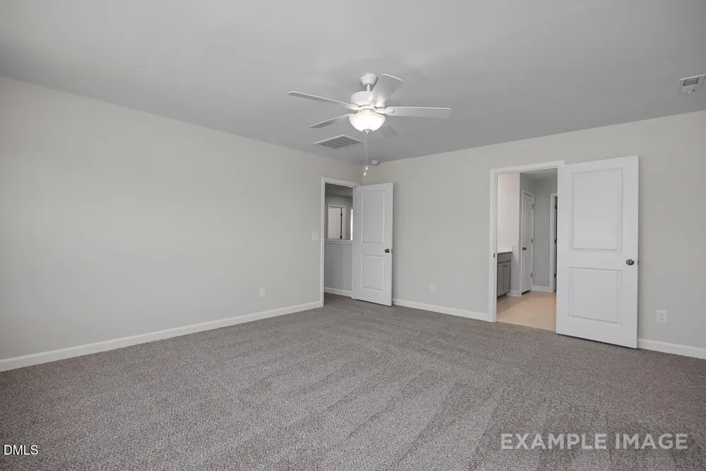 559 Whinfield Place Aberdeen, NC 28315