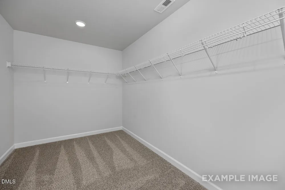 559 Whinfield Place Aberdeen, NC 28315