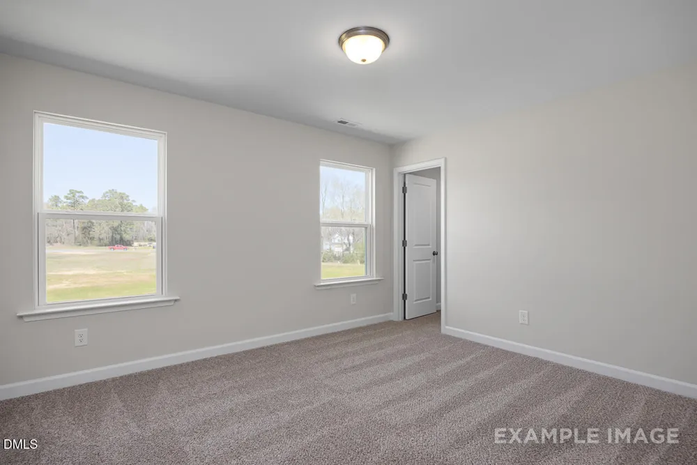 559 Whinfield Place Aberdeen, NC 28315