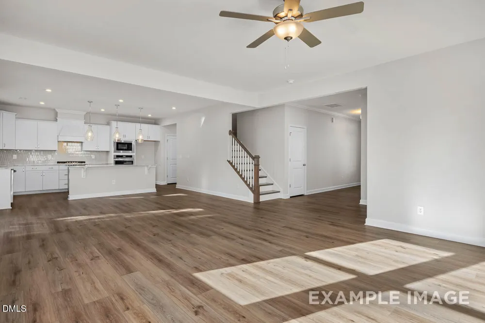 559 Whinfield Place Aberdeen, NC 28315