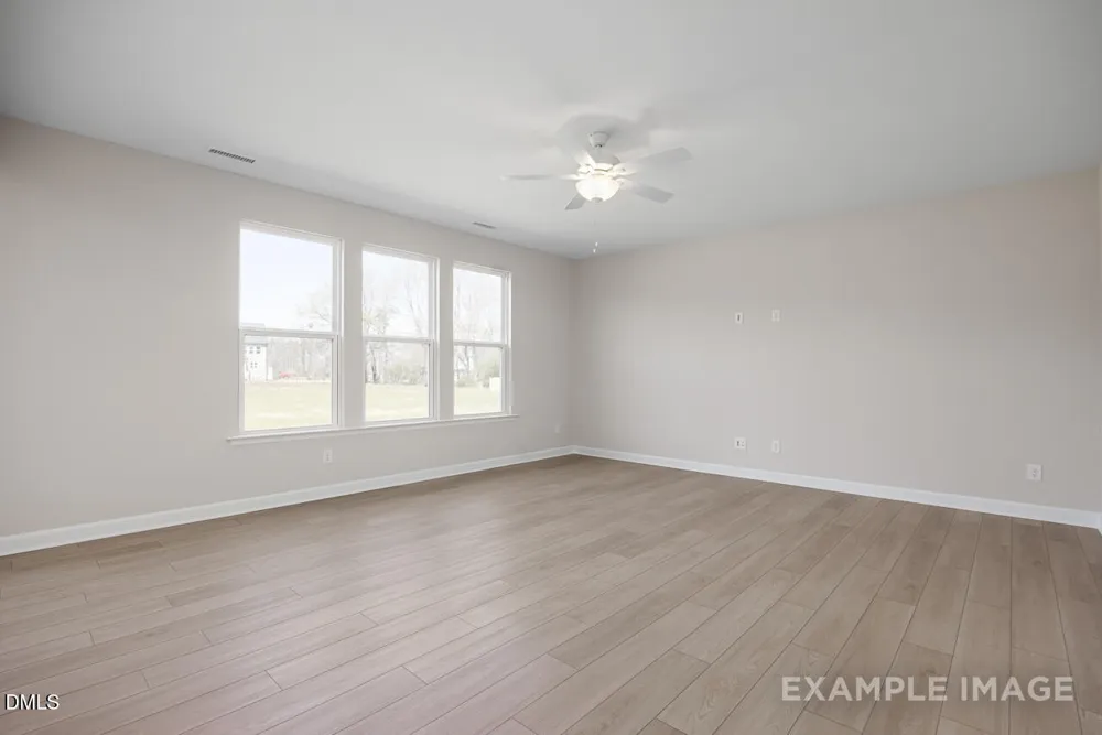 559 Whinfield Place Aberdeen, NC 28315