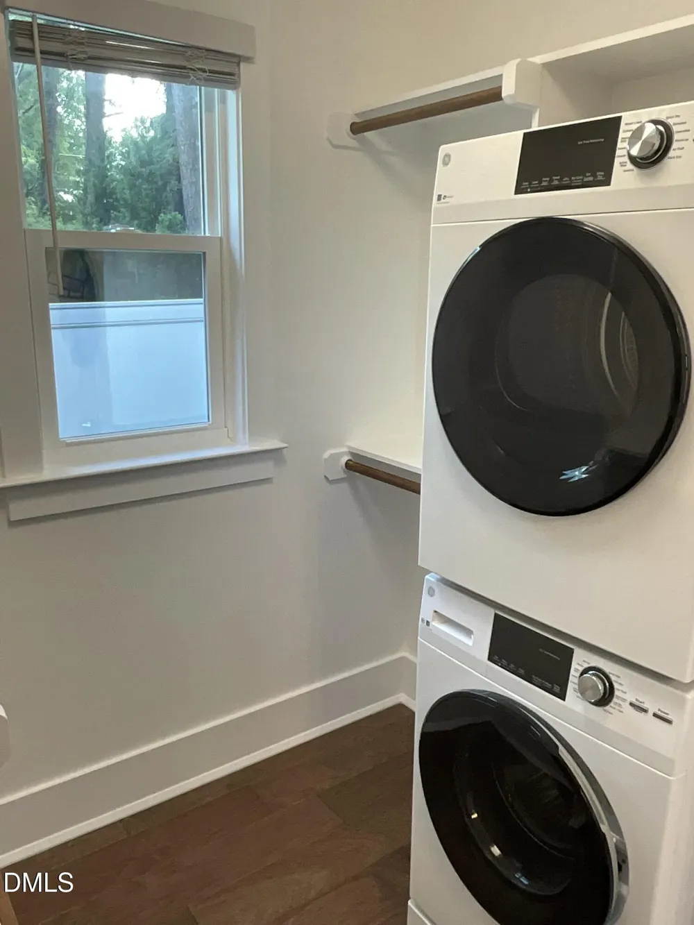 107 D Hillcrest Avenue Carrboro, NC 27510