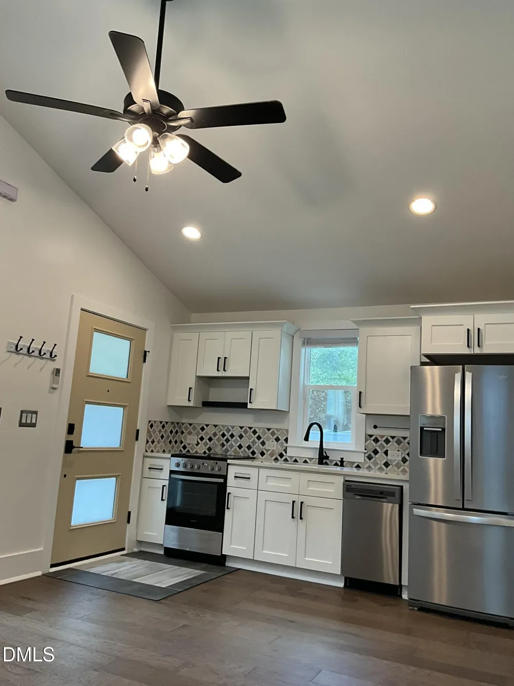 107 D Hillcrest Avenue Carrboro, NC 27510