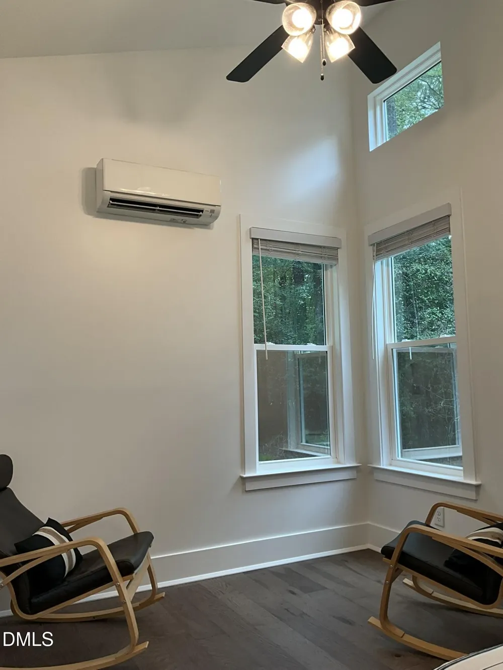 107 D Hillcrest Avenue Carrboro, NC 27510