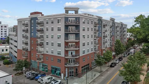 222 Glenwood Avenue #304-1