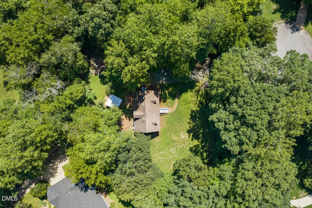 3722 Krystle Court Hillsborough, NC 27278