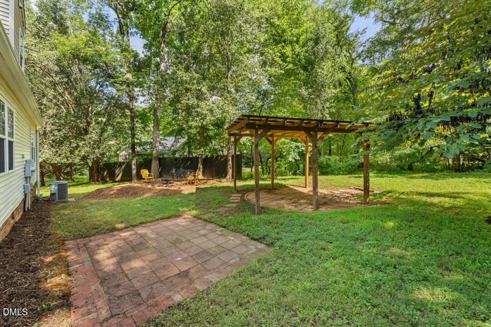 3722 Krystle Court Hillsborough, NC 27278