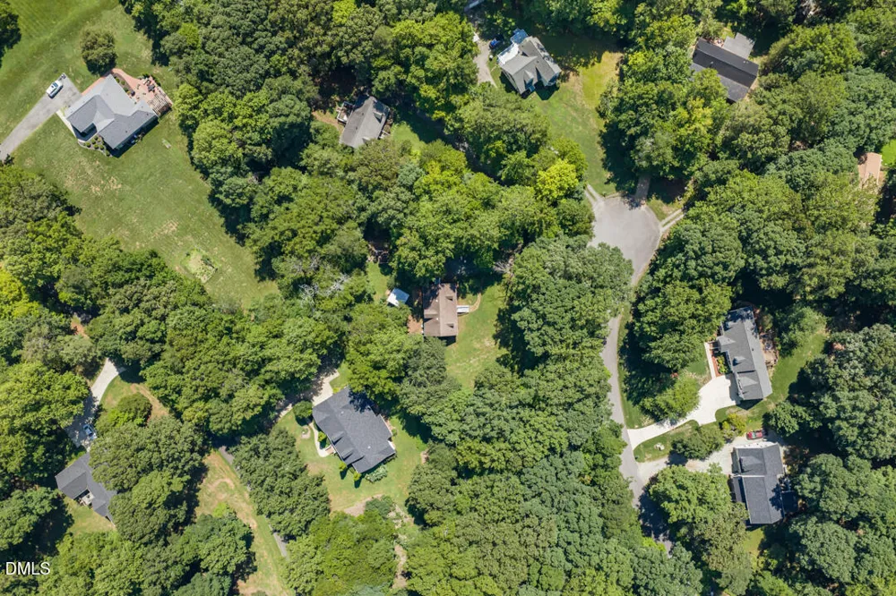 3722 Krystle Court Hillsborough, NC 27278