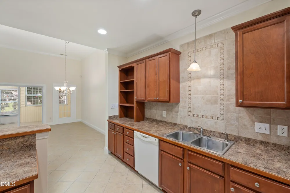 8009 Crookneck Drive Angier, NC 27501