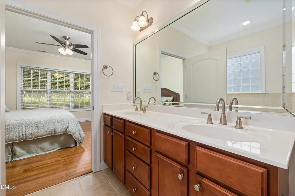 8009 Crookneck Drive Angier, NC 27501