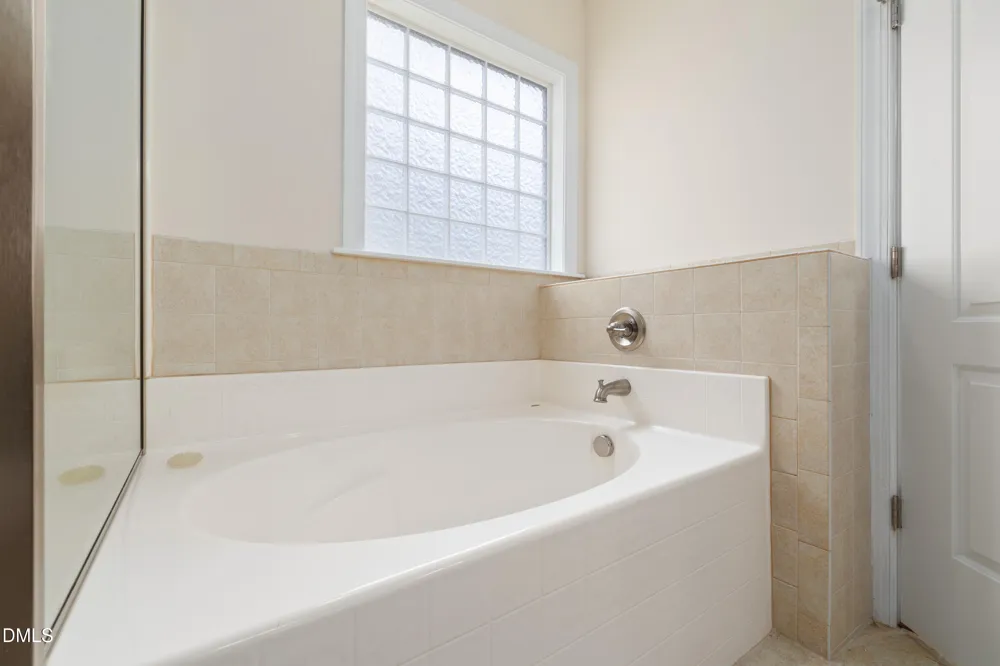 8009 Crookneck Drive Angier, NC 27501