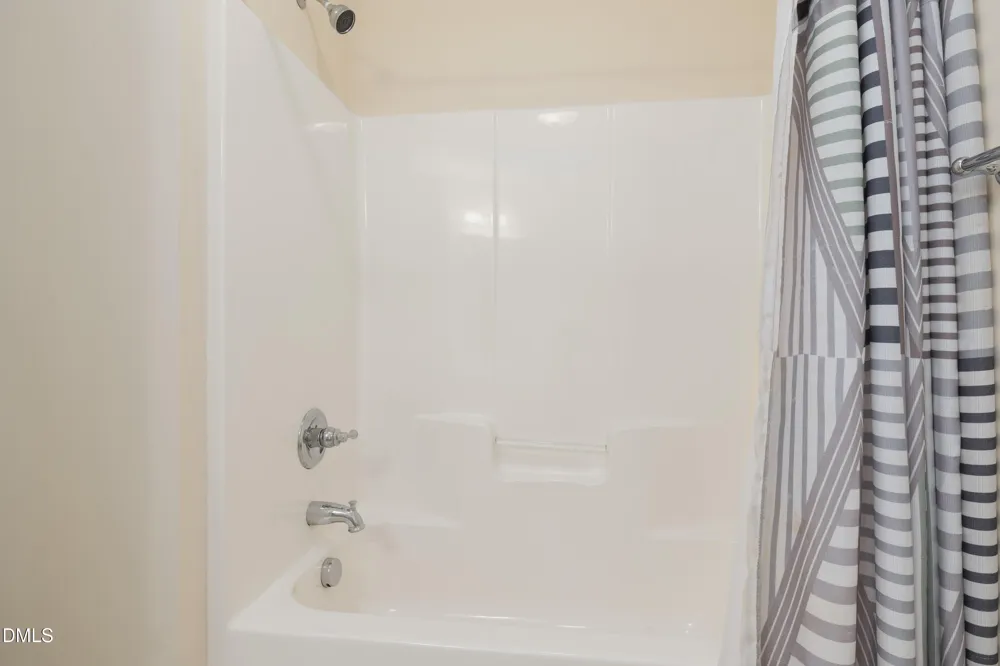 8009 Crookneck Drive Angier, NC 27501