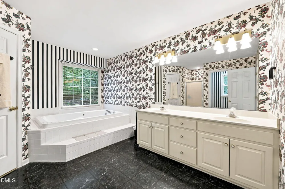 764 Indian Valley Drive Burlington, NC 27217