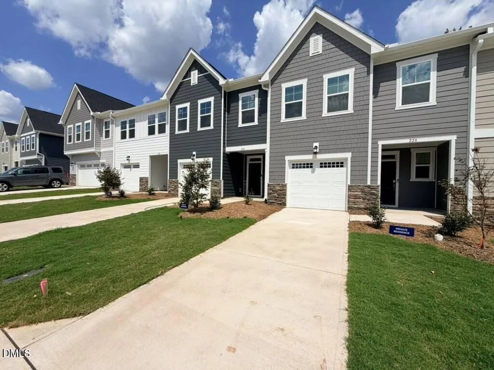 228 Deercroft Drive Apex, NC 27539