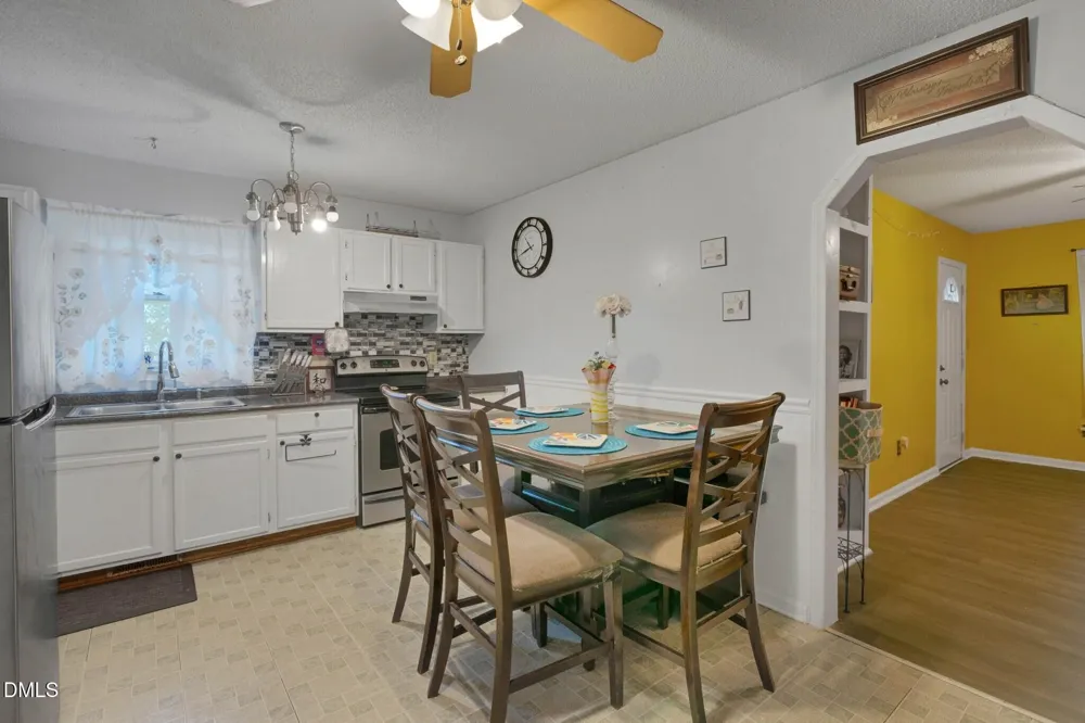 905 Alexander Stewart Drive Hillsborough, NC 27278