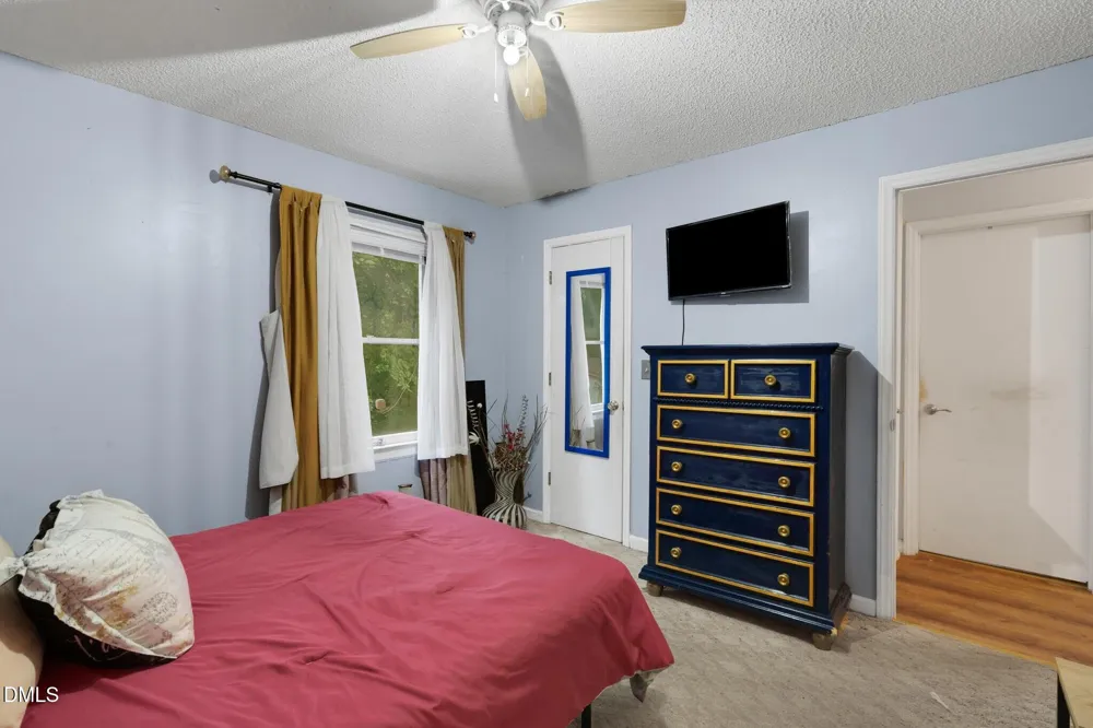 905 Alexander Stewart Drive Hillsborough, NC 27278