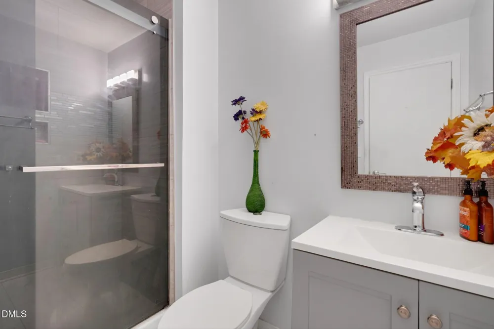 905 Alexander Stewart Drive Hillsborough, NC 27278