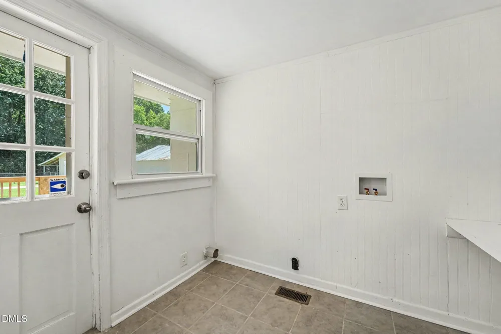 207 Old Post Road Erwin, NC 28339