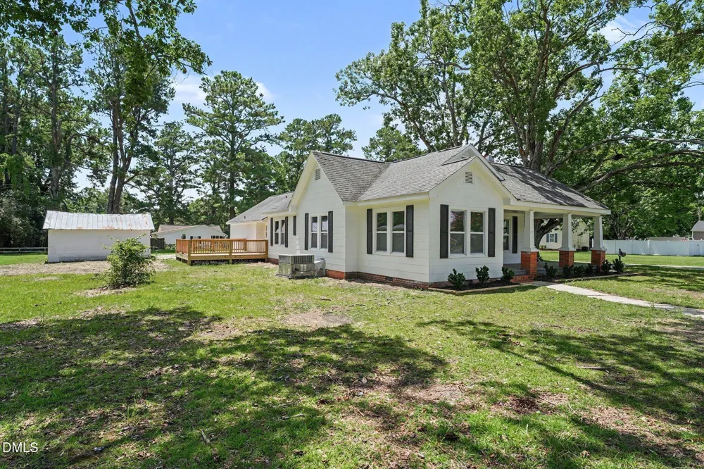 207 Old Post Road Erwin, NC 28339