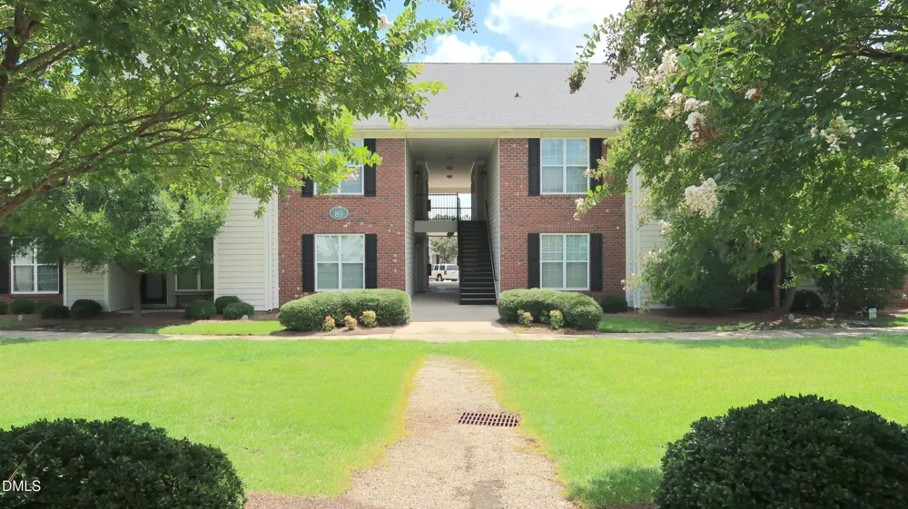 89 Gallery Drive #203 Spring Lake, NC 28390