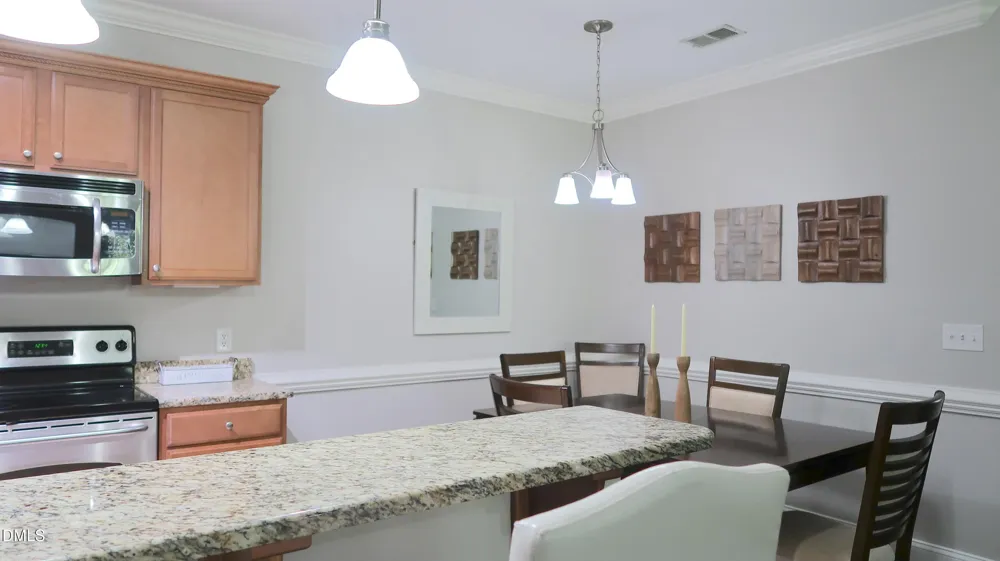 89 Gallery Drive #203 Spring Lake, NC 28390