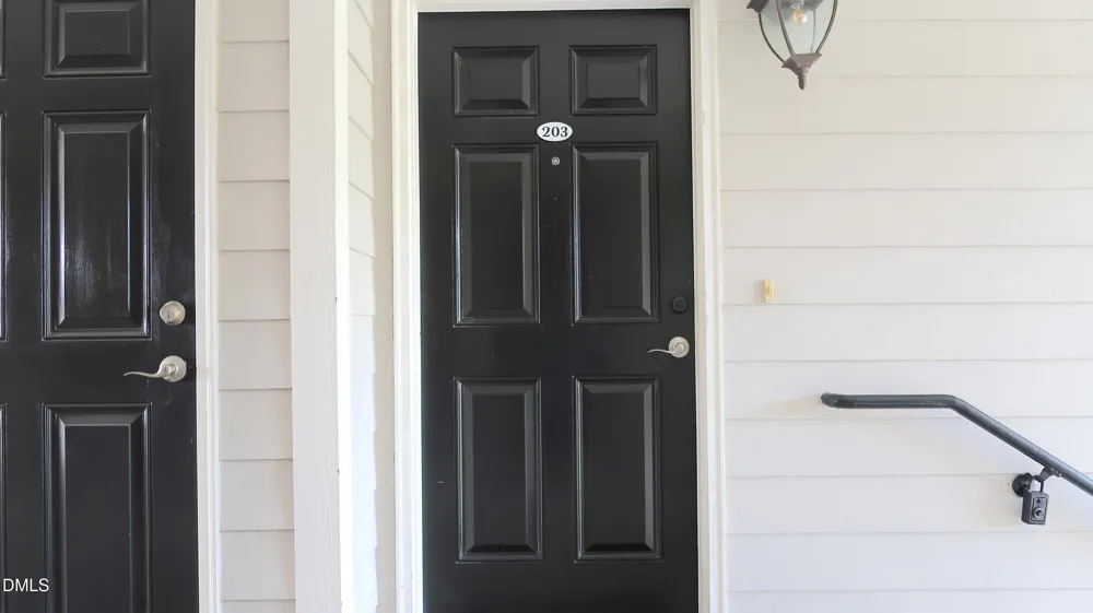 89 Gallery Drive #203 Spring Lake, NC 28390
