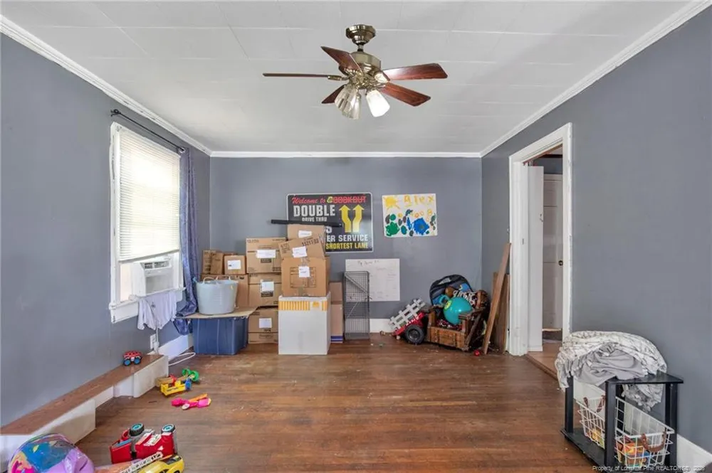 318 Elm Street Maxton, NC 28364