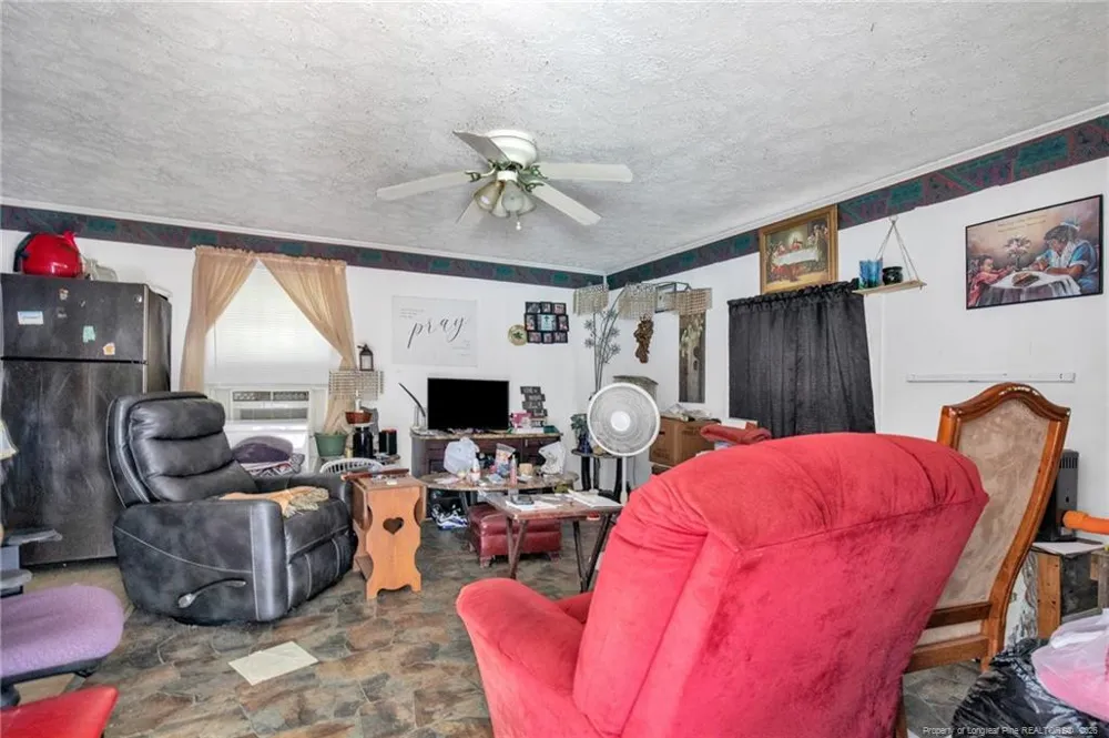 318 Elm Street Maxton, NC 28364