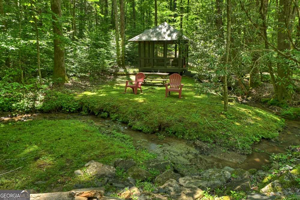 280 Serenity Place Ellijay, GA 30540