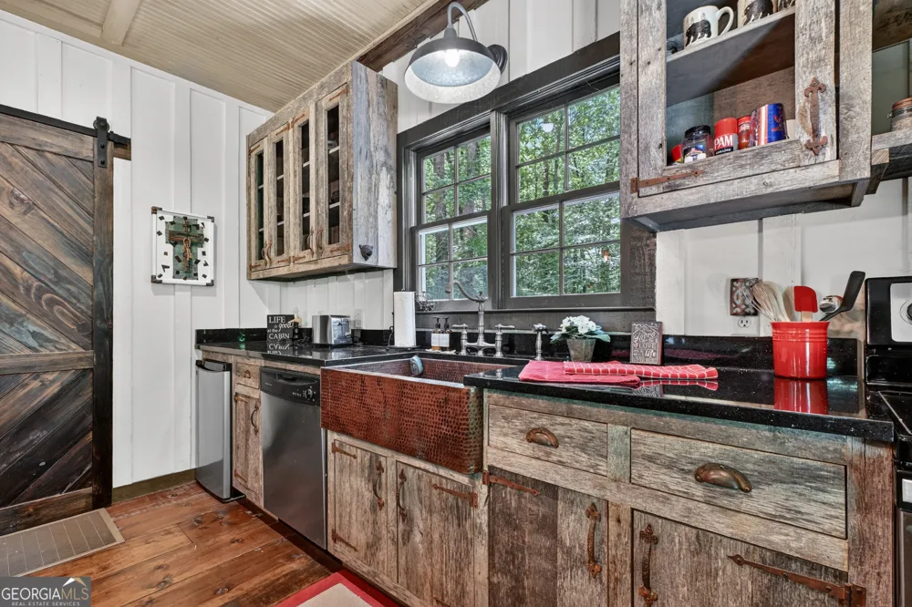 280 Serenity Place Ellijay, GA 30540